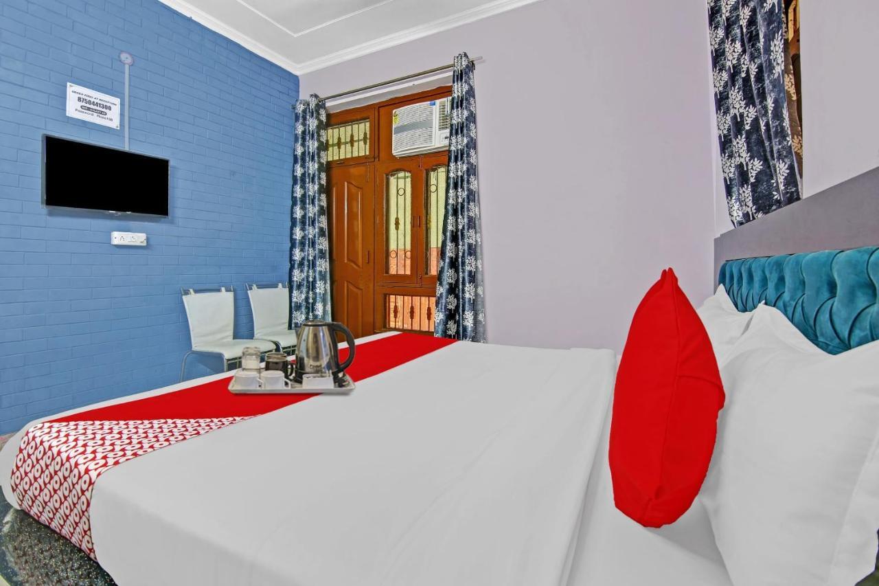 Oyo Galaxy Plaza Hotel Ghaziabad Exterior photo